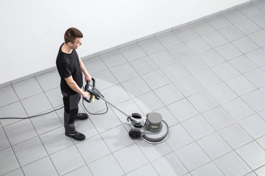LIMPIEZA DE SUELOS MONODISCO KARCHER BDS 43/150 C Classic 1.291 243.0