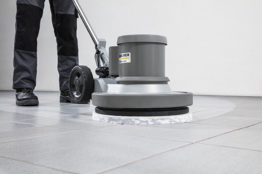 LIMPIEZA DE SUELOS MONODISCO KARCHER BDS 43/150 C Classic 1.291 243.0