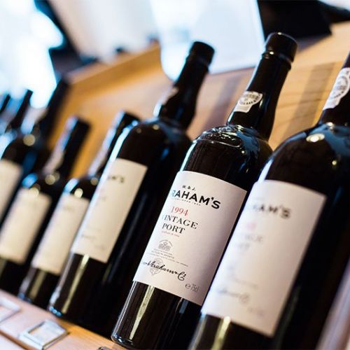 Etiquetadora industrial para bodegas en Valladolid